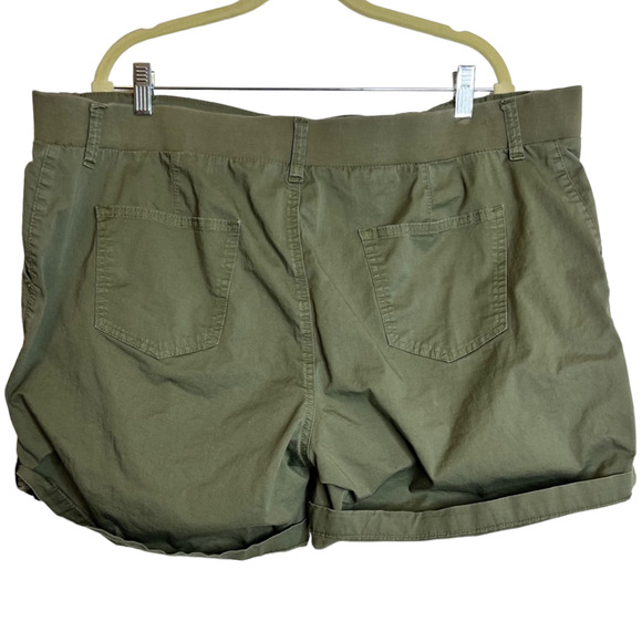 Riders by Lee Womens Midrise Shorts Size 22M Olive Green Roll Tab Cuffs Pockets - Picture 3 of 6